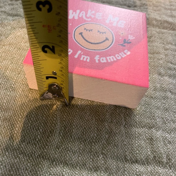 Pink Smiley Face Decorative Plaque - Picture 3 of 4